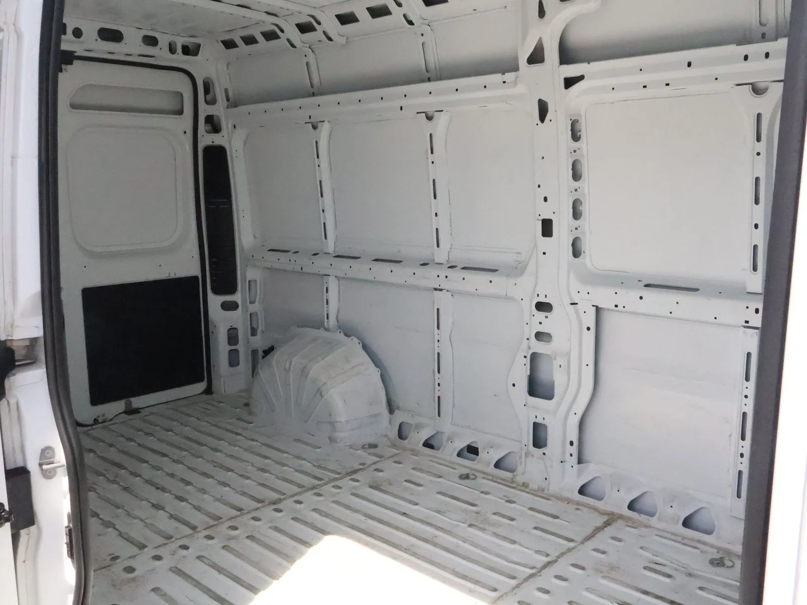 Ram ProMaster 2500 photo 11