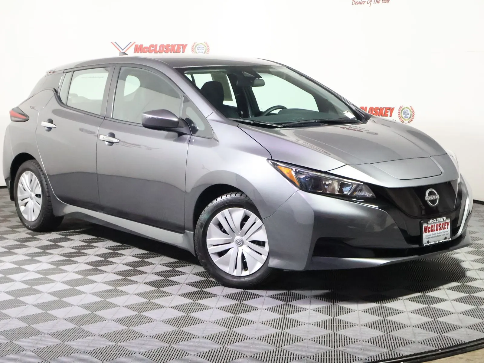 Nissan Leaf photo 2