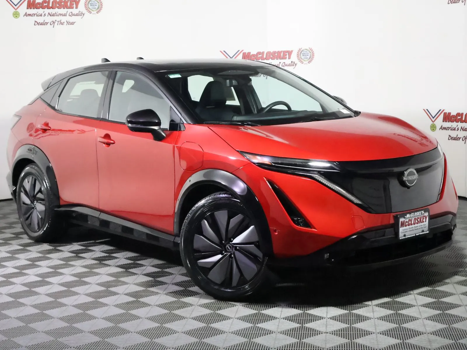Nissan Ariya photo 2