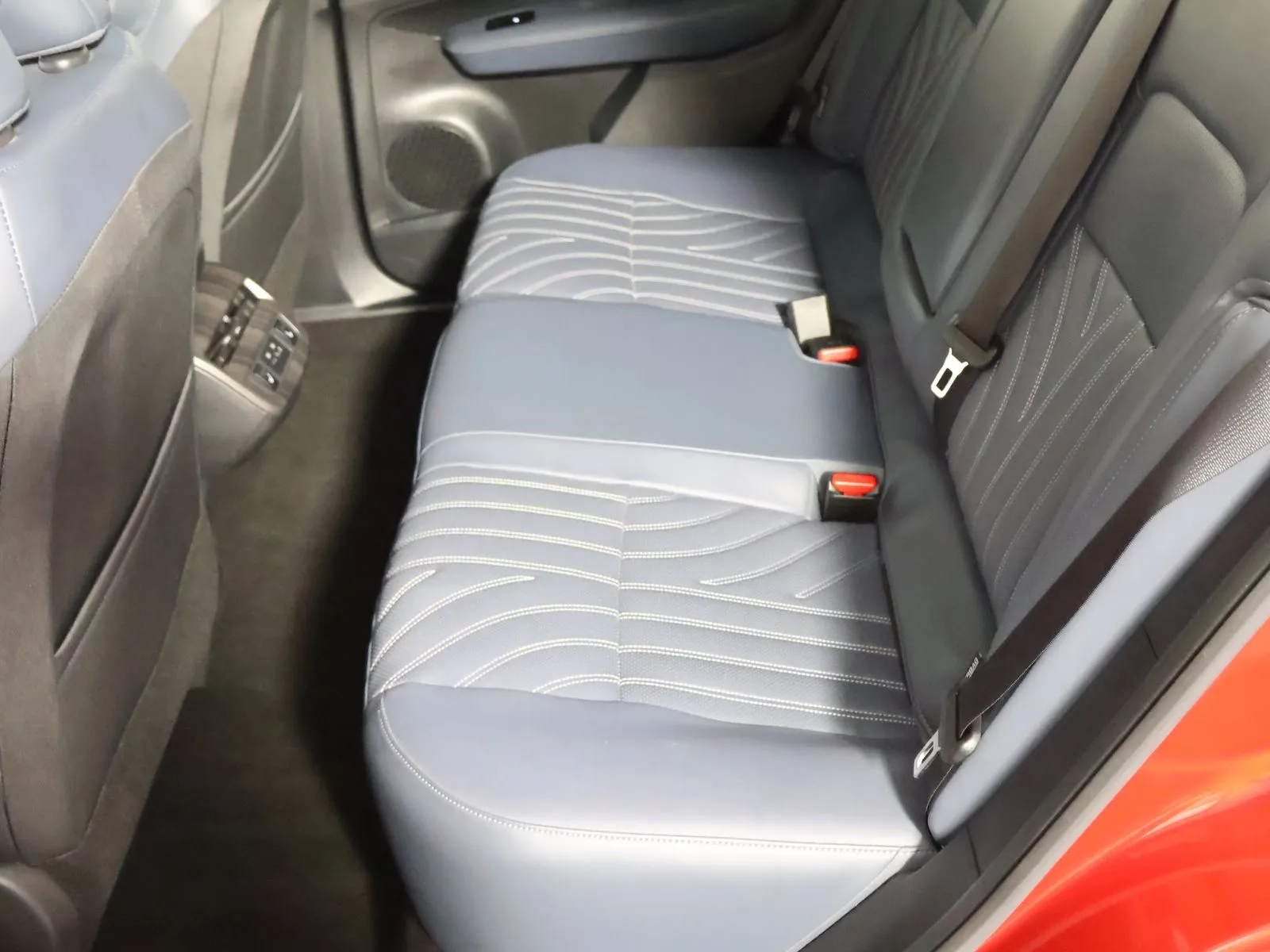 Nissan Ariya photo 40