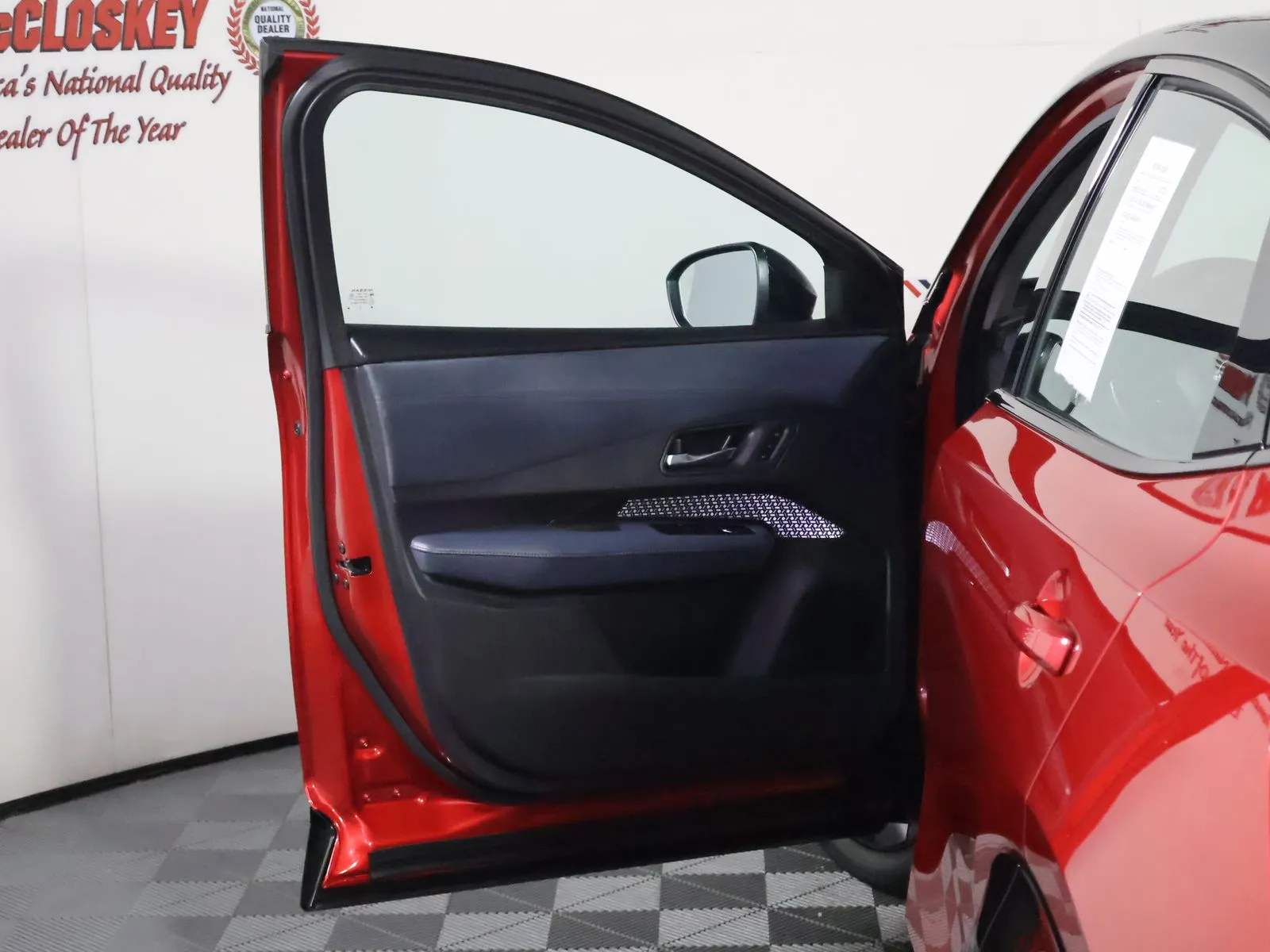 Nissan Ariya photo 24