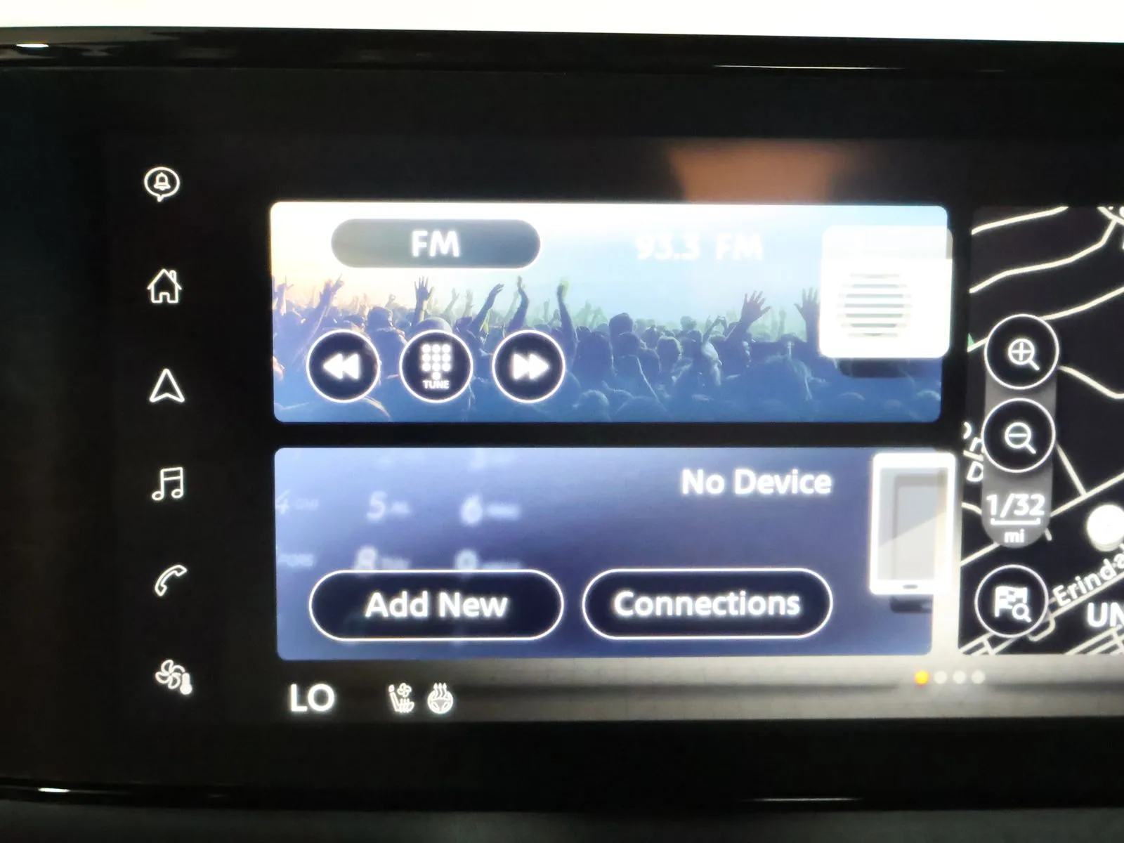 Nissan Ariya photo 36
