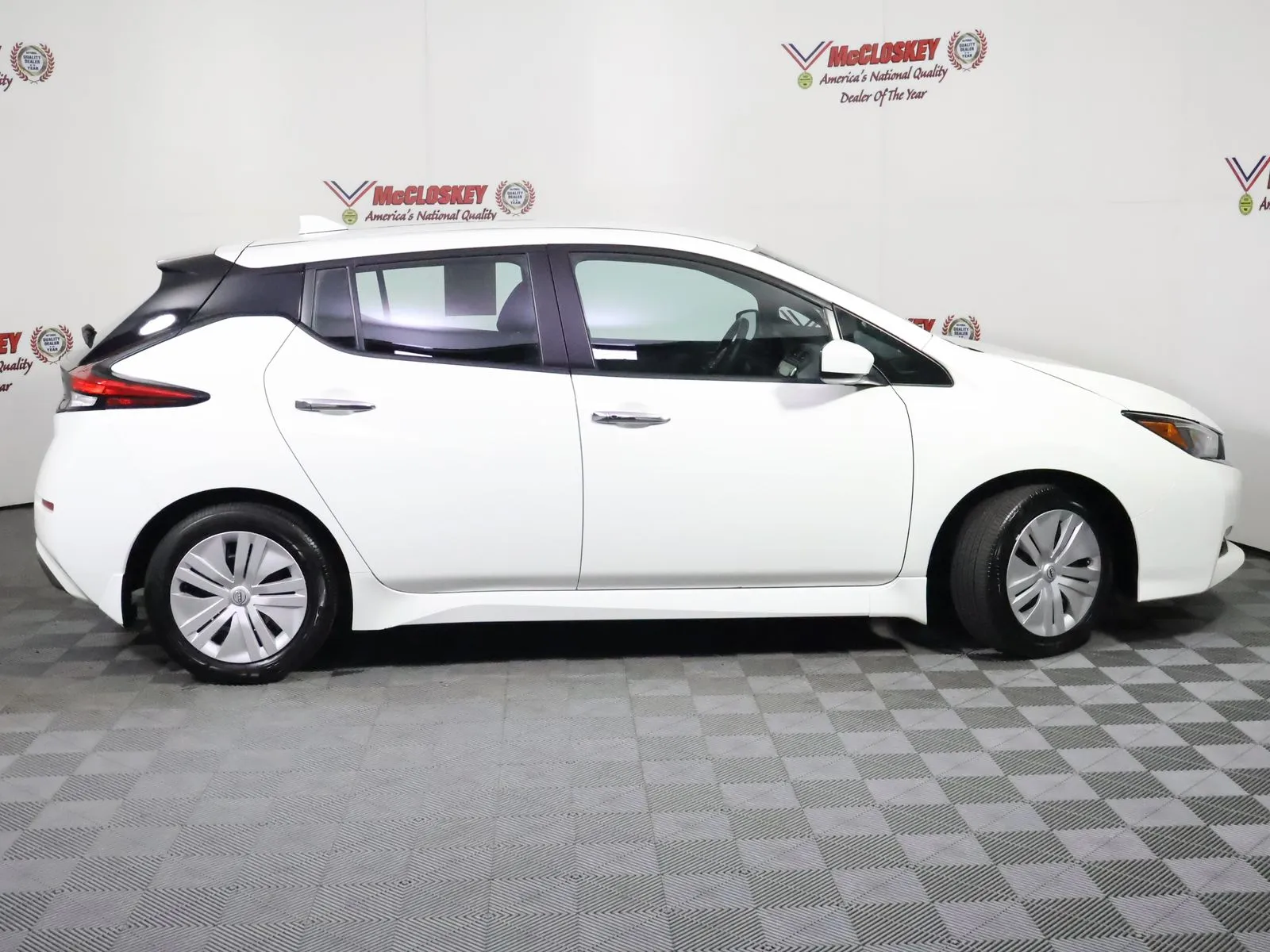 Nissan Leaf photo 3