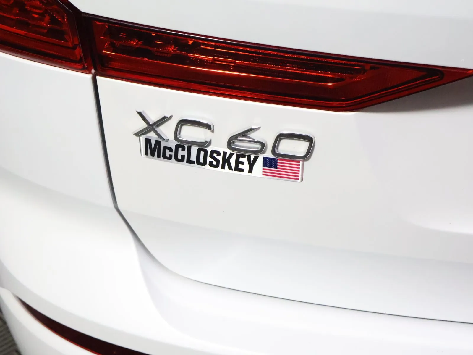 Volvo XC60 photo 9