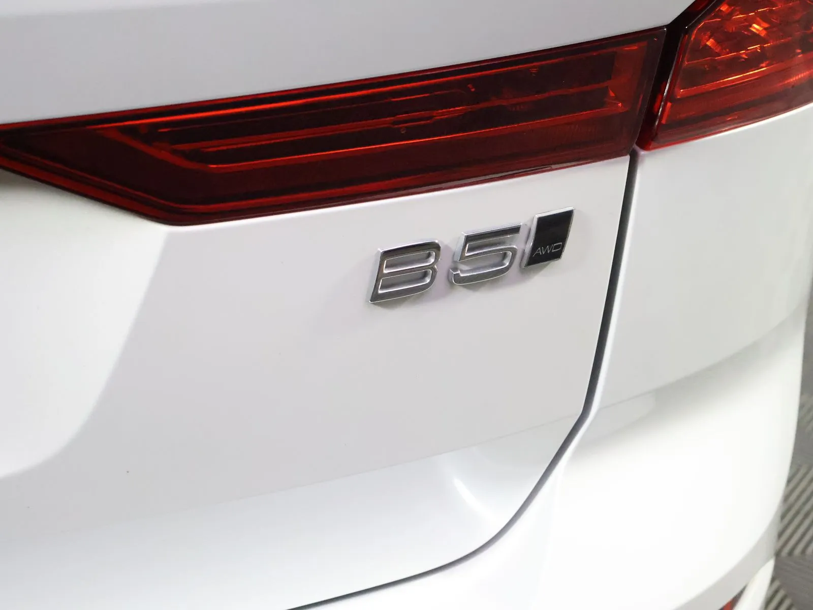 Volvo XC60 photo 10