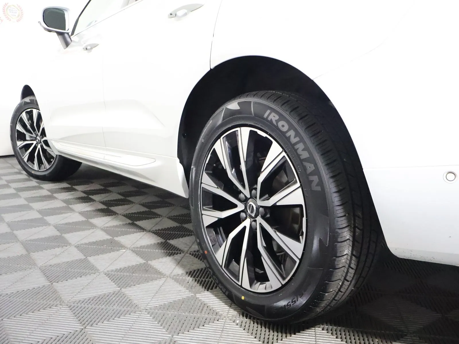 Volvo XC60 photo 15