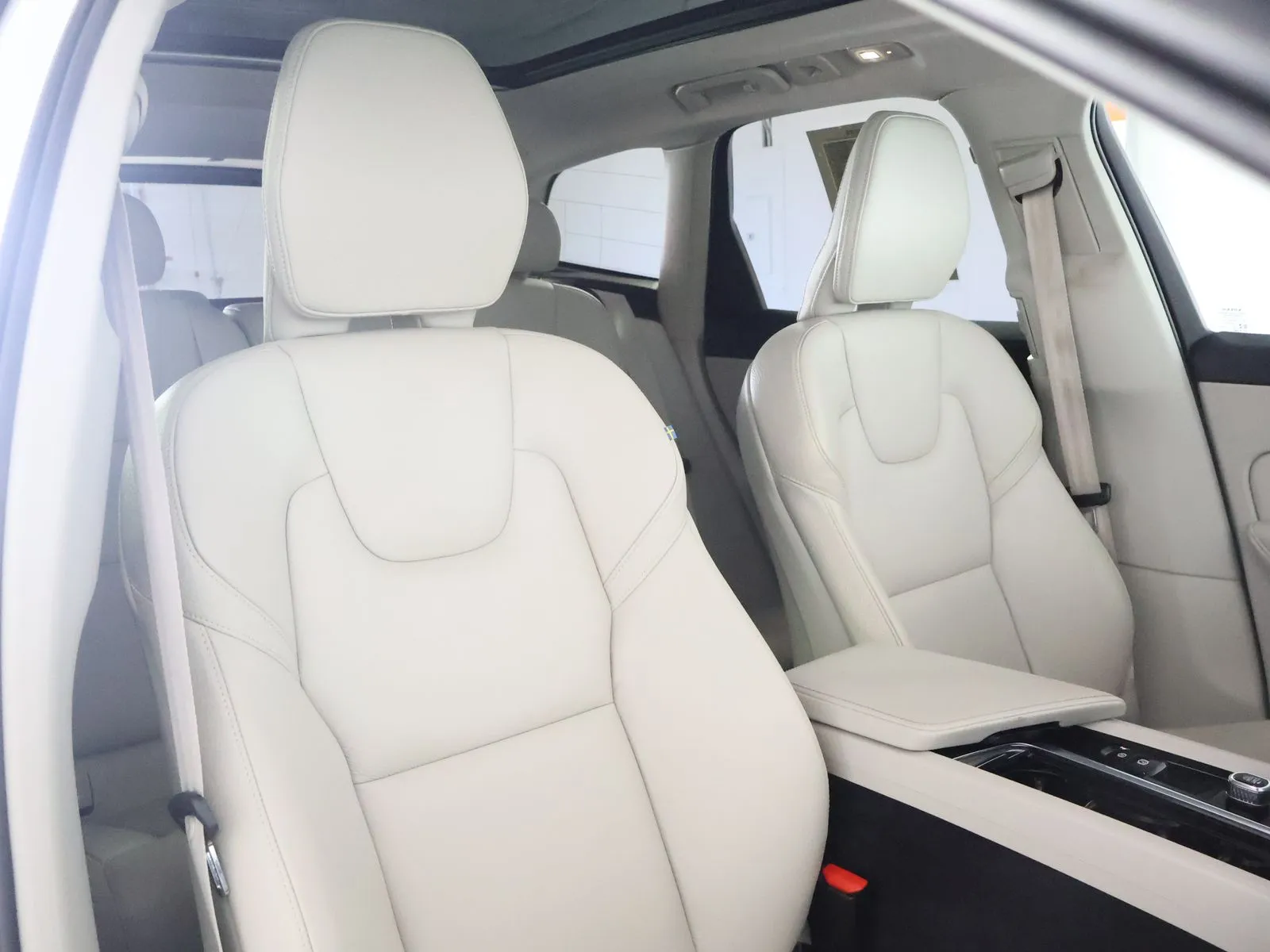 Volvo XC60 photo 53