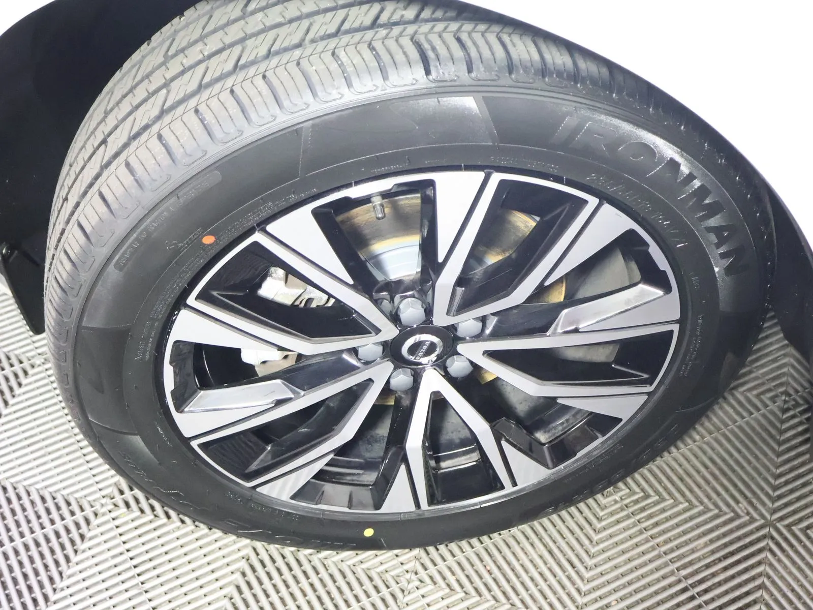 Volvo XC60 photo 20