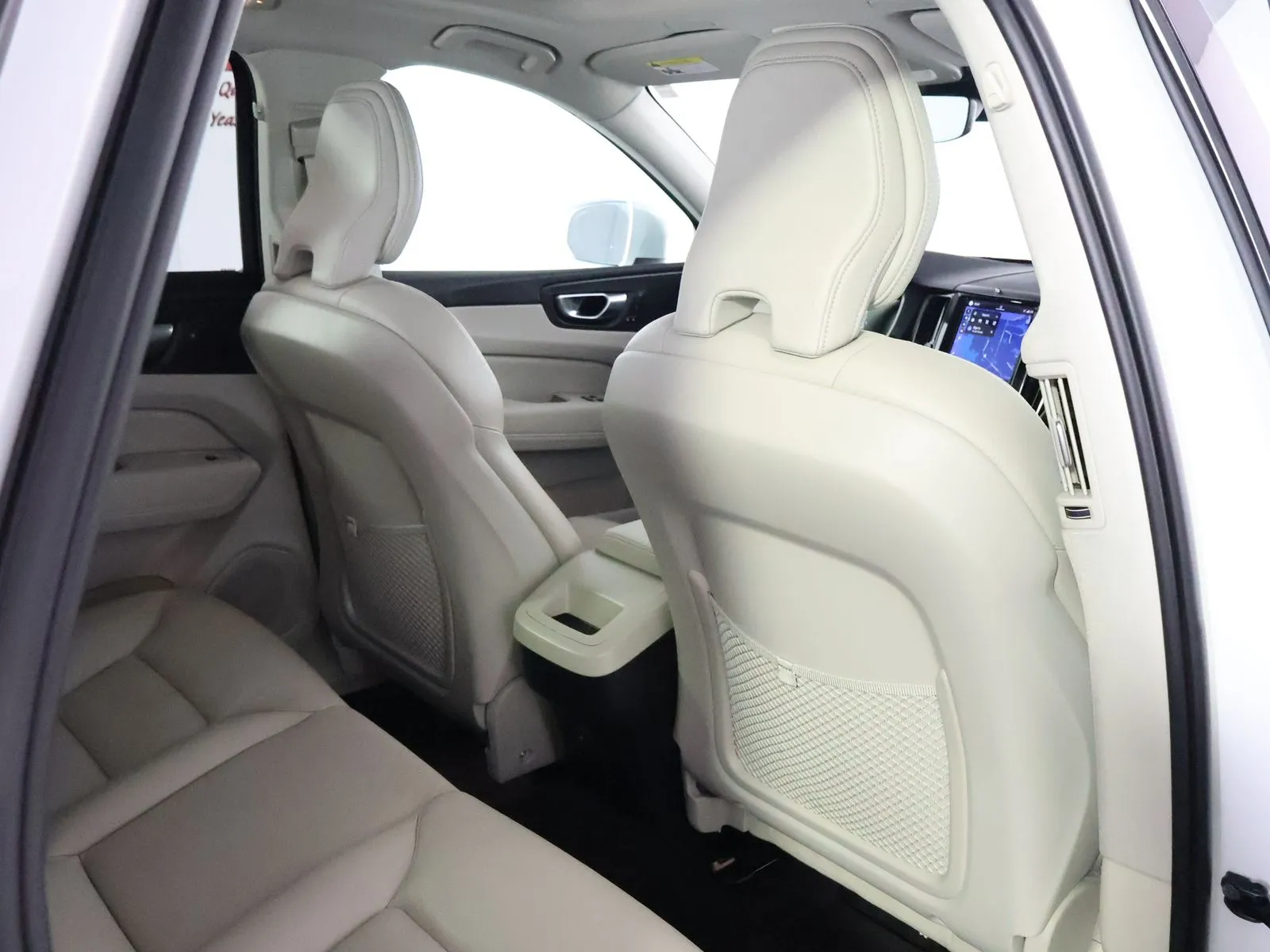 Volvo XC60 photo 48