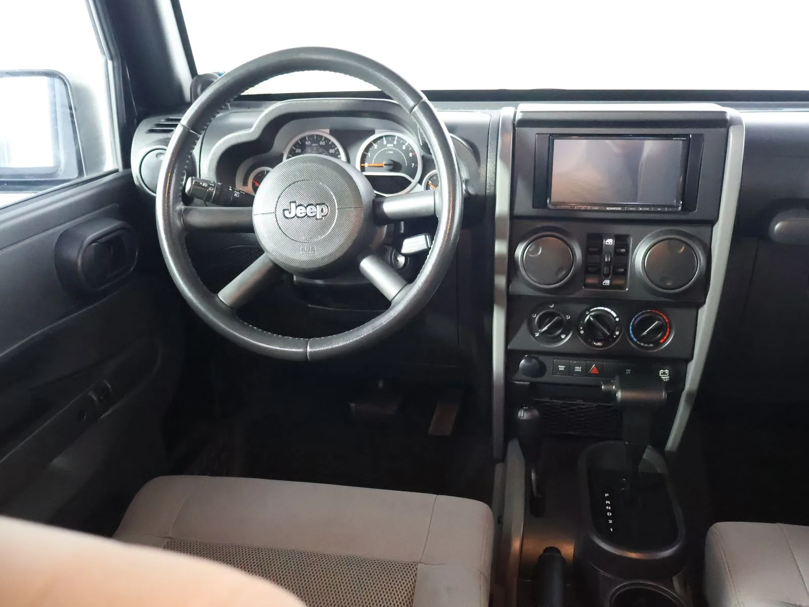Jeep Wrangler photo 25