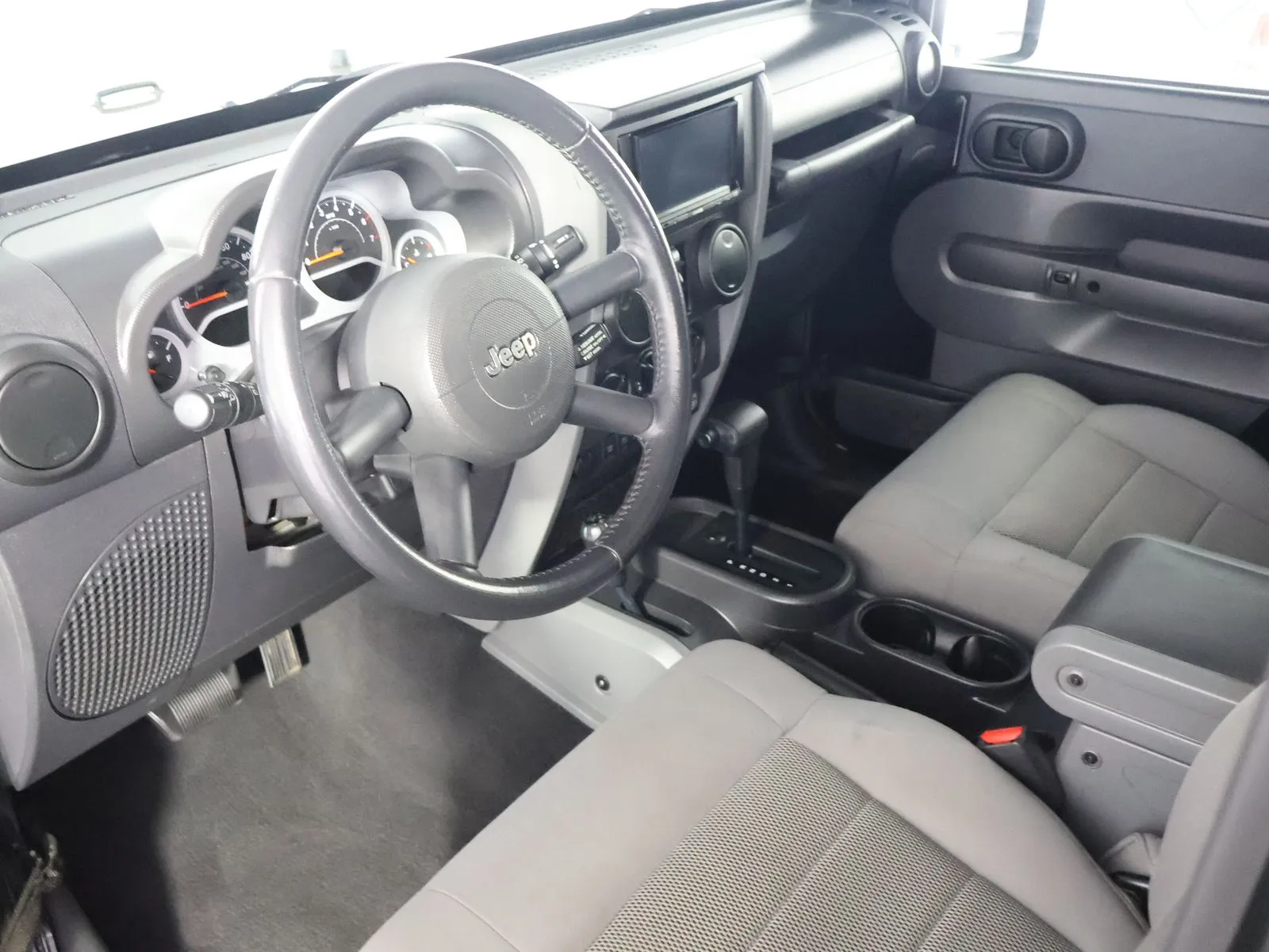 Jeep Wrangler photo 20