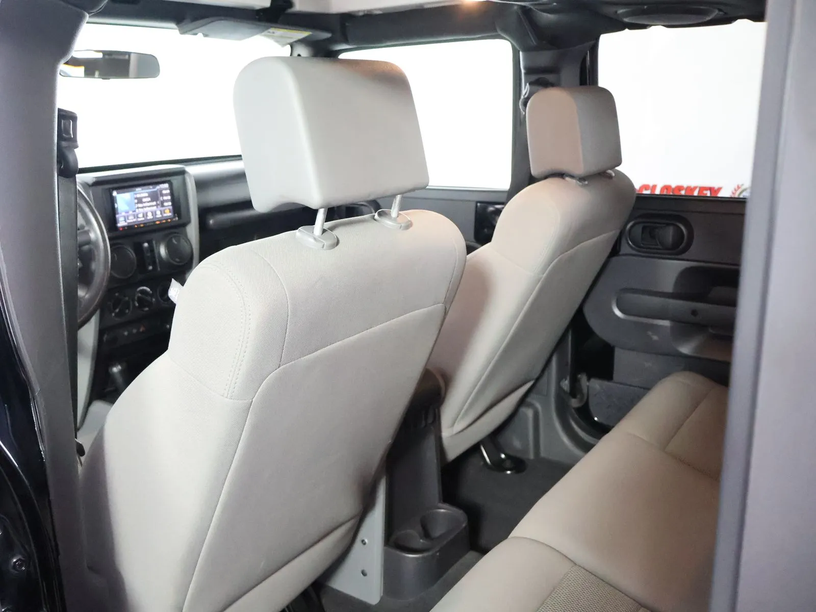 Jeep Wrangler photo 36