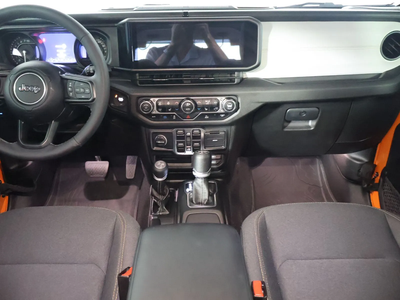 Jeep Wrangler photo 23