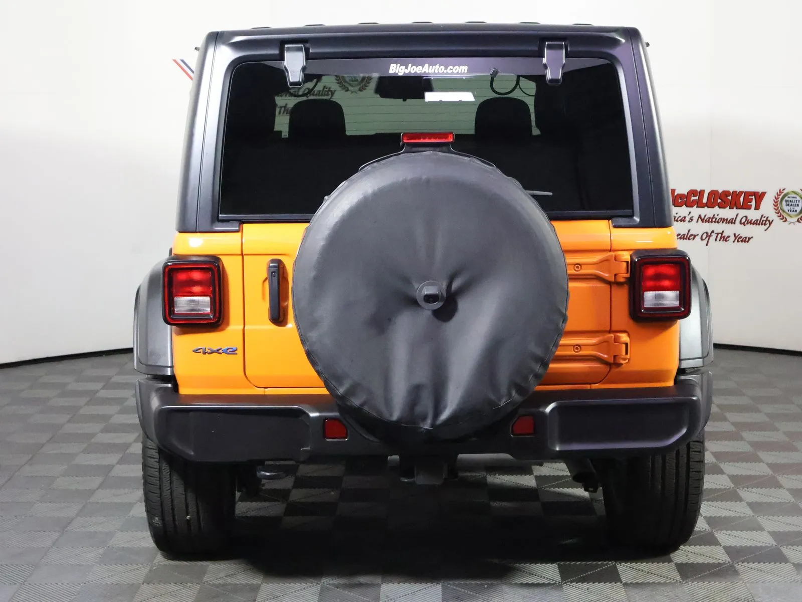 Jeep Wrangler photo 6