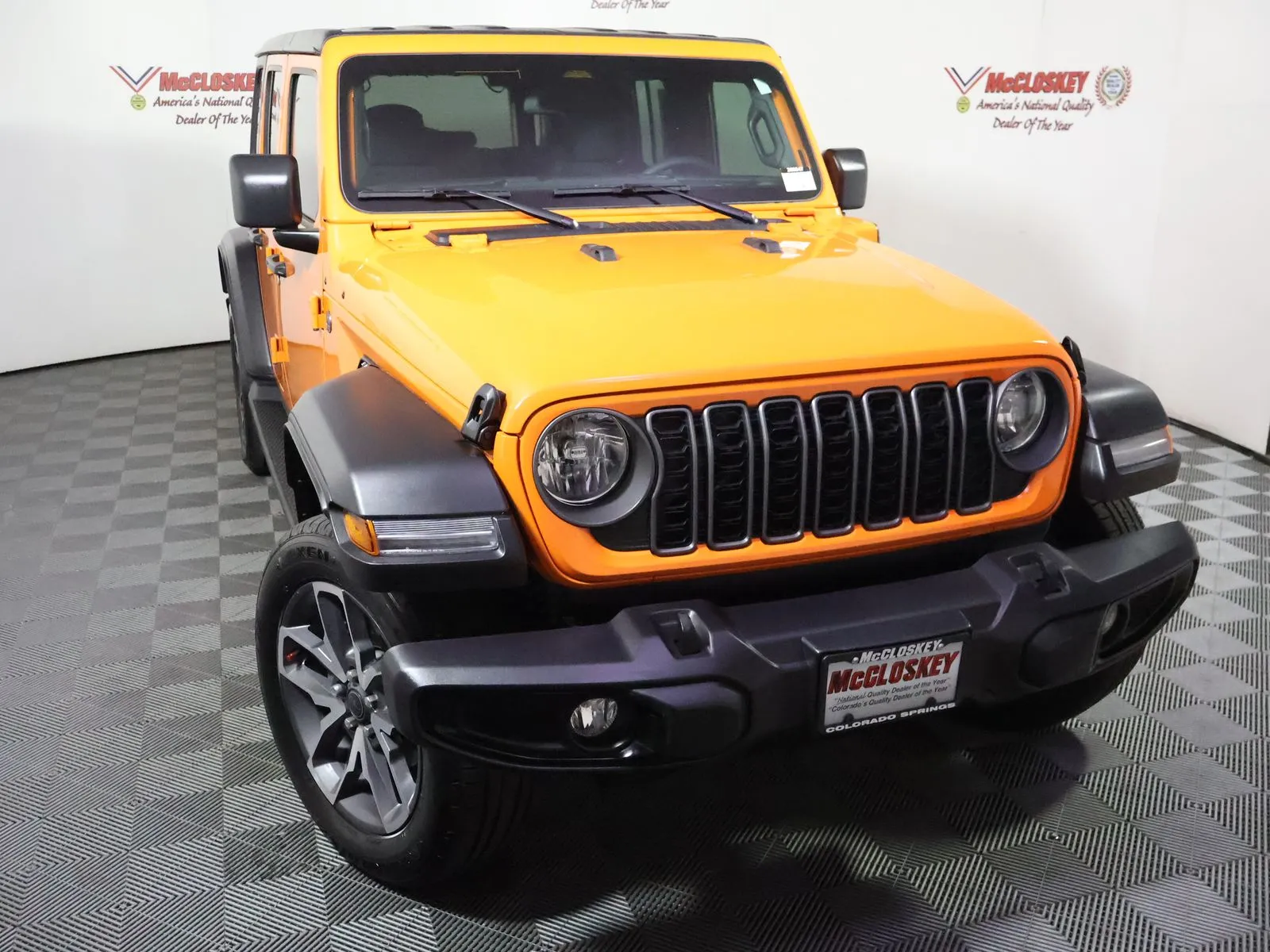 Jeep Wrangler photo 13
