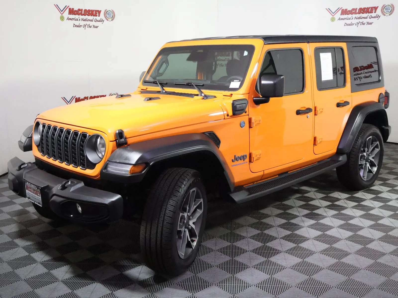 Jeep Wrangler photo 12