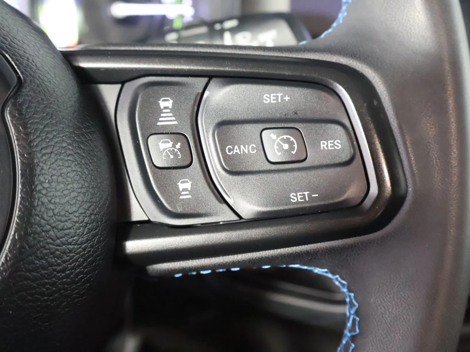 Jeep Wrangler photo 37