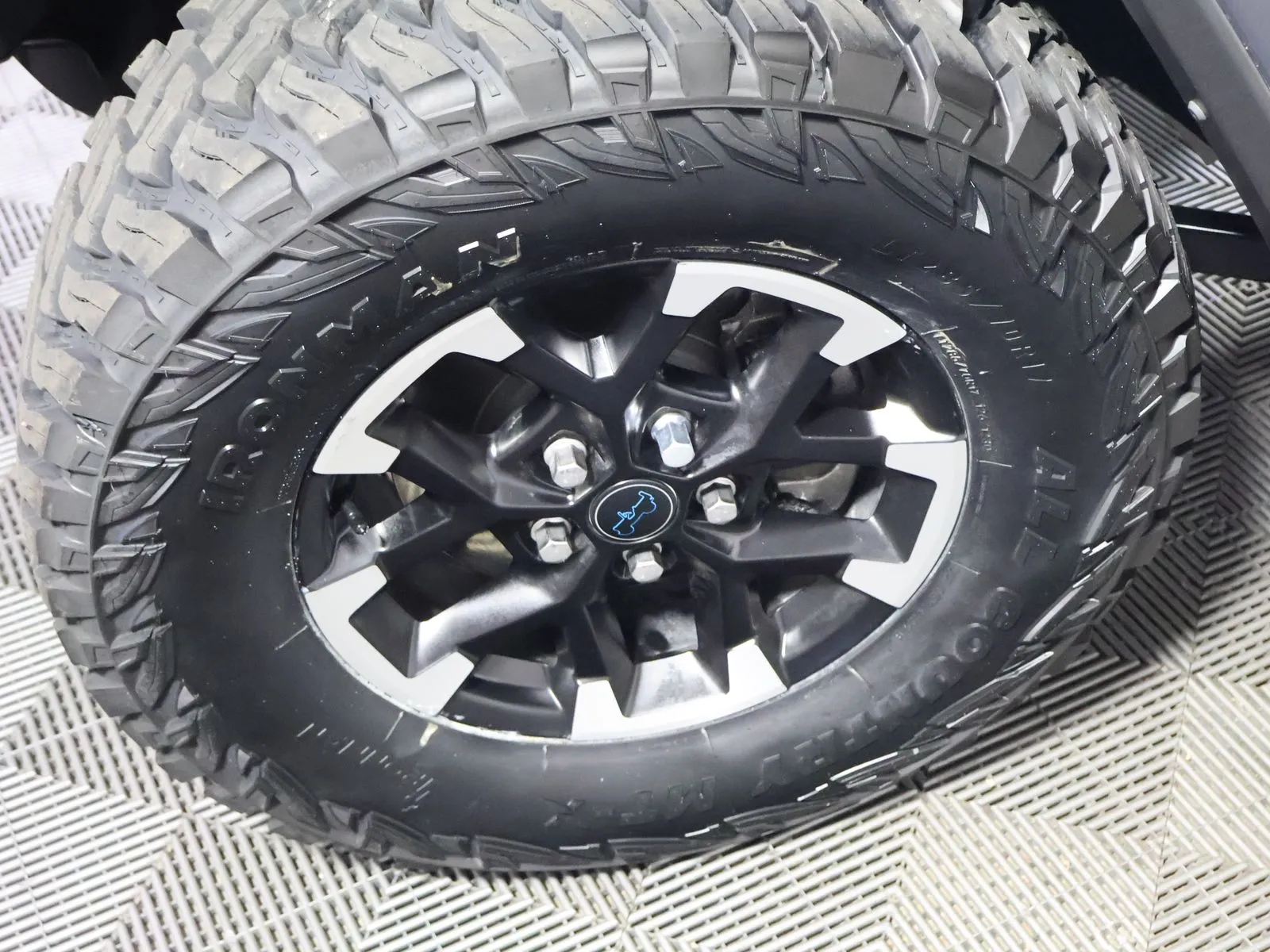 Jeep Wrangler photo 16