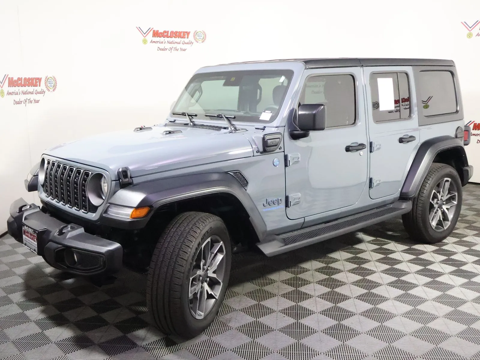 Jeep Wrangler photo 13
