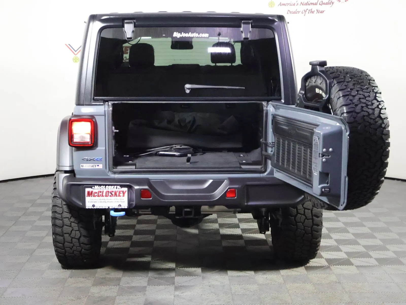 Jeep Wrangler photo 11