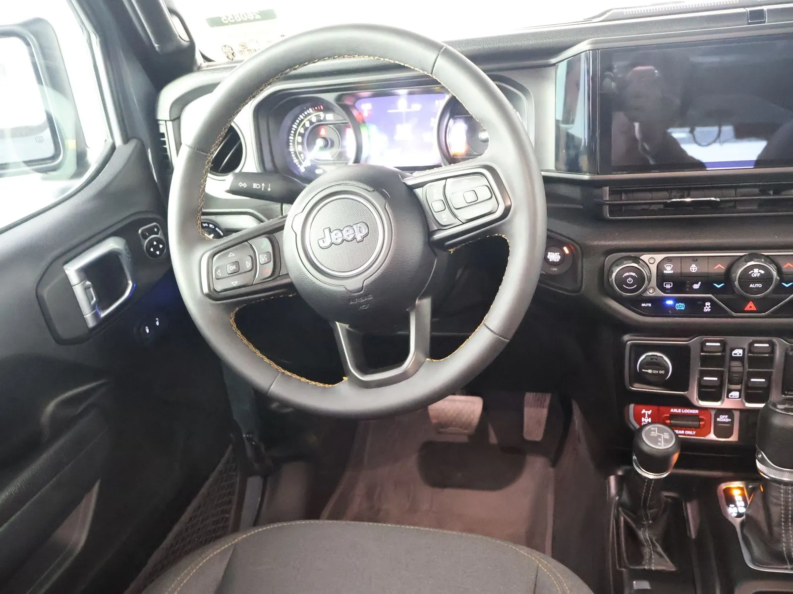 Jeep Wrangler photo 30