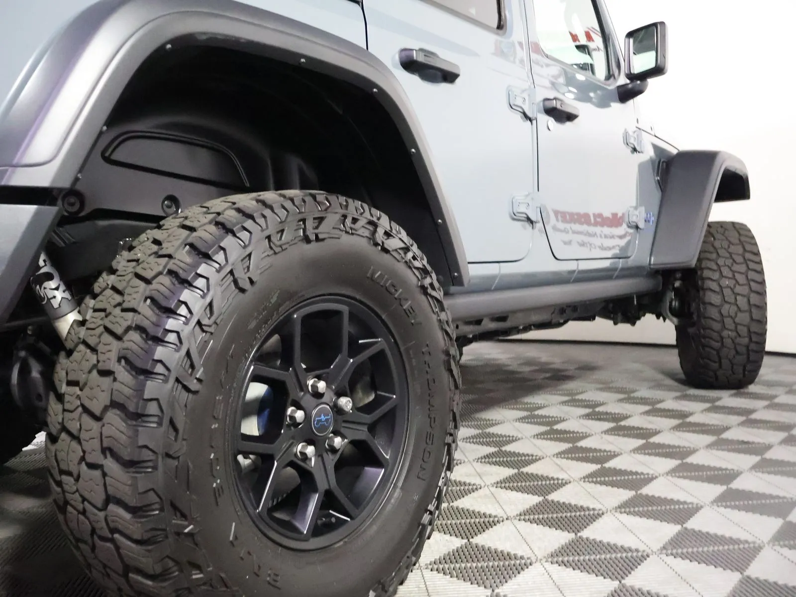 Jeep Wrangler photo 12