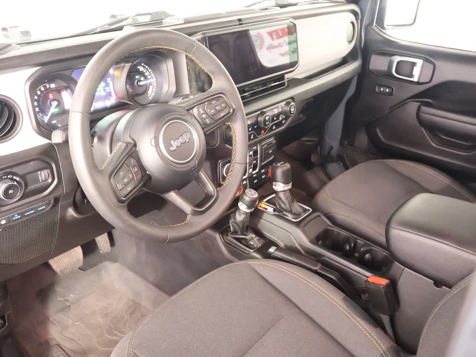 Jeep Wrangler photo 25