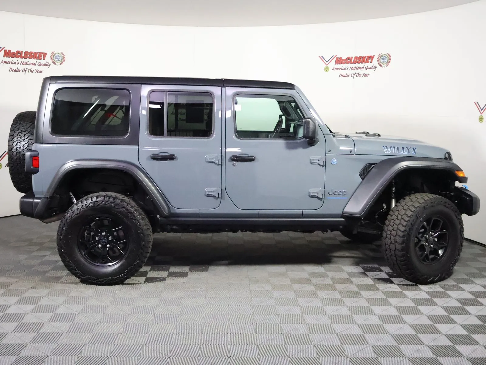 Jeep Wrangler photo 4