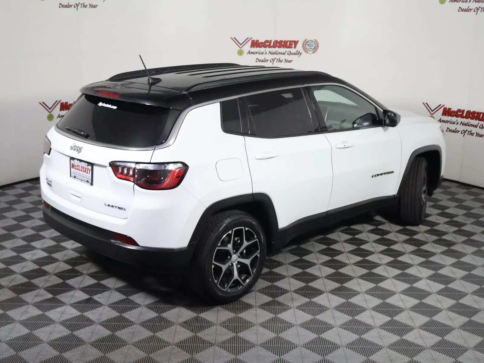 Jeep Compass photo 8