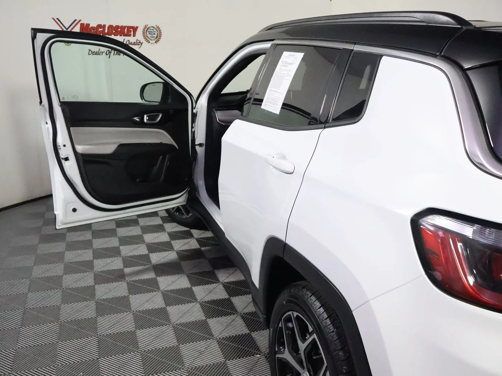 Jeep Compass photo 18