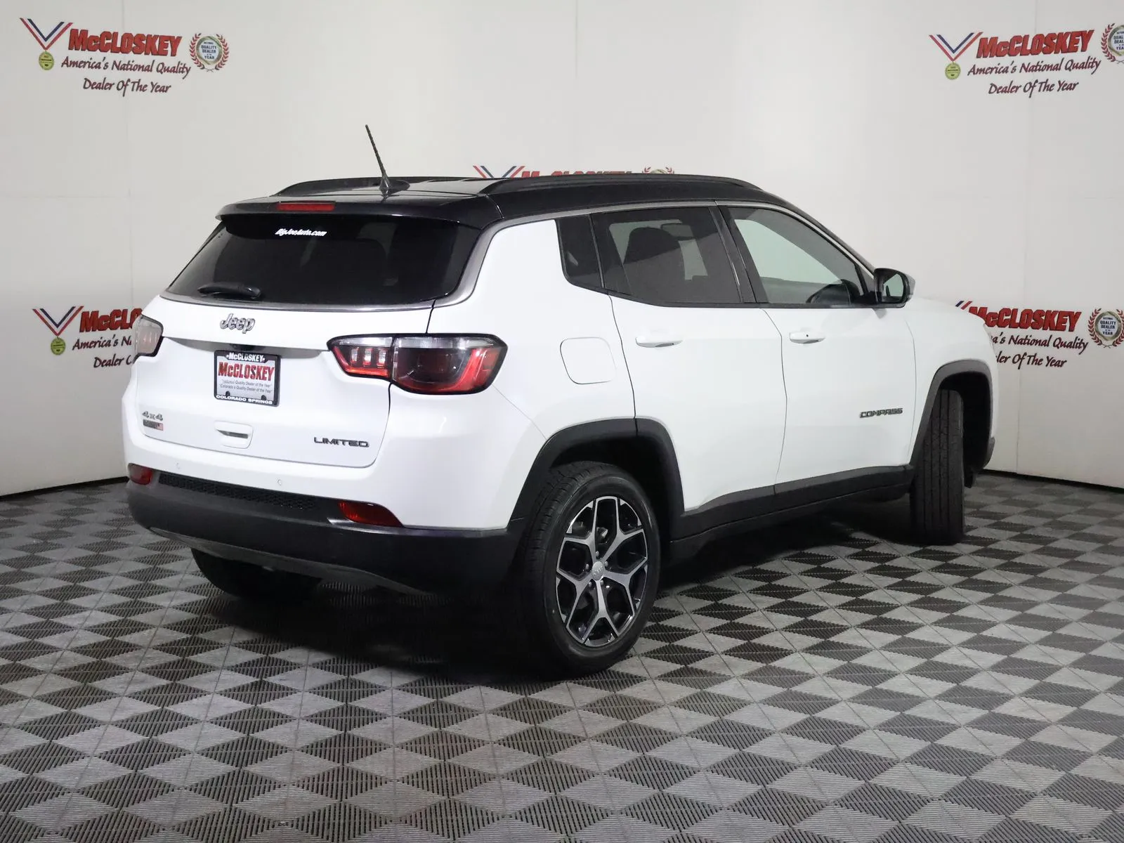 Jeep Compass photo 9