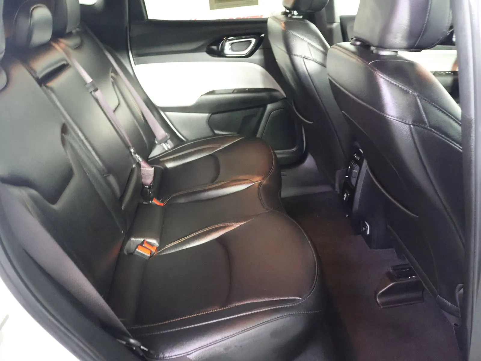 Jeep Compass photo 43