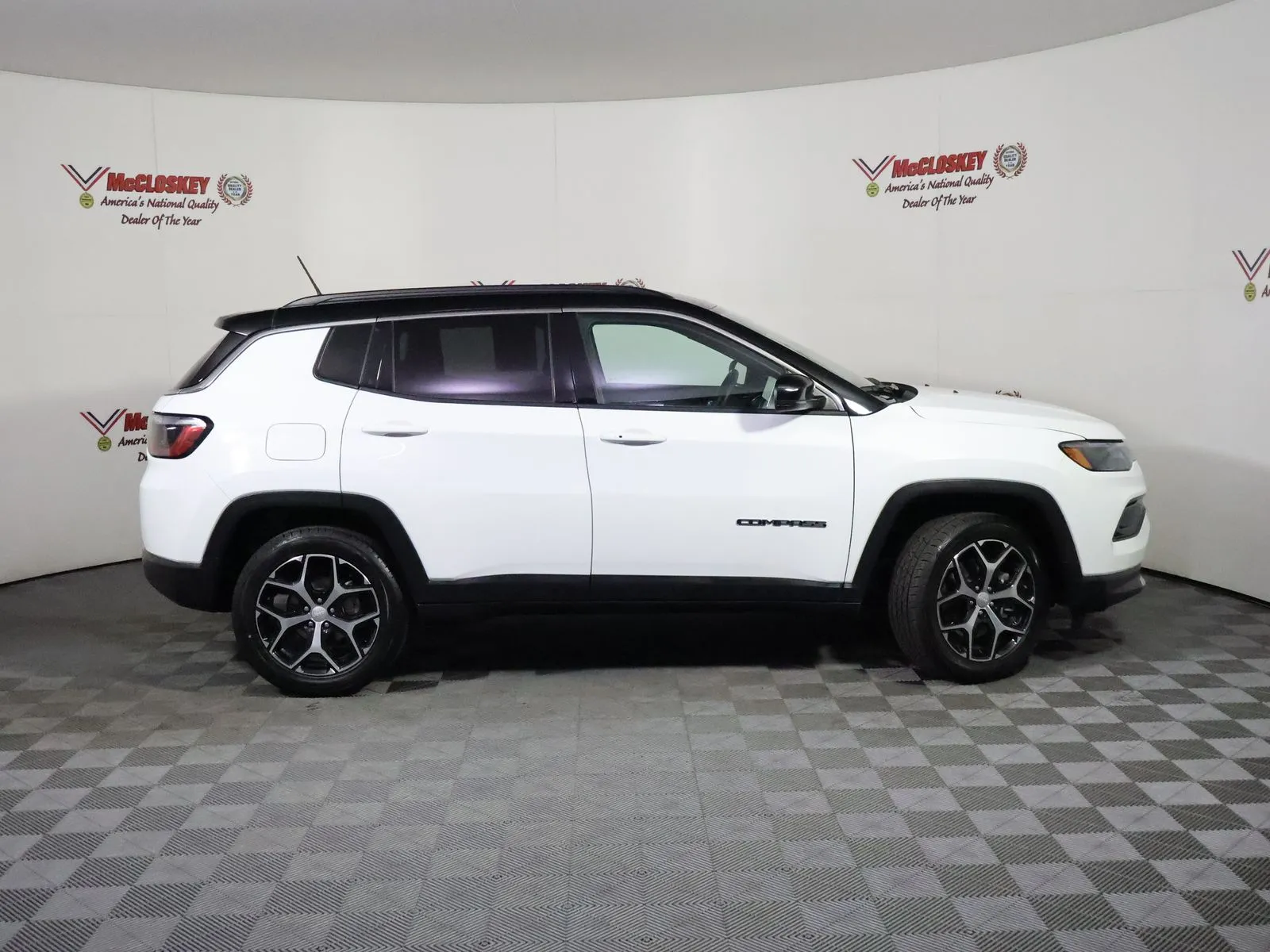 Jeep Compass photo 6