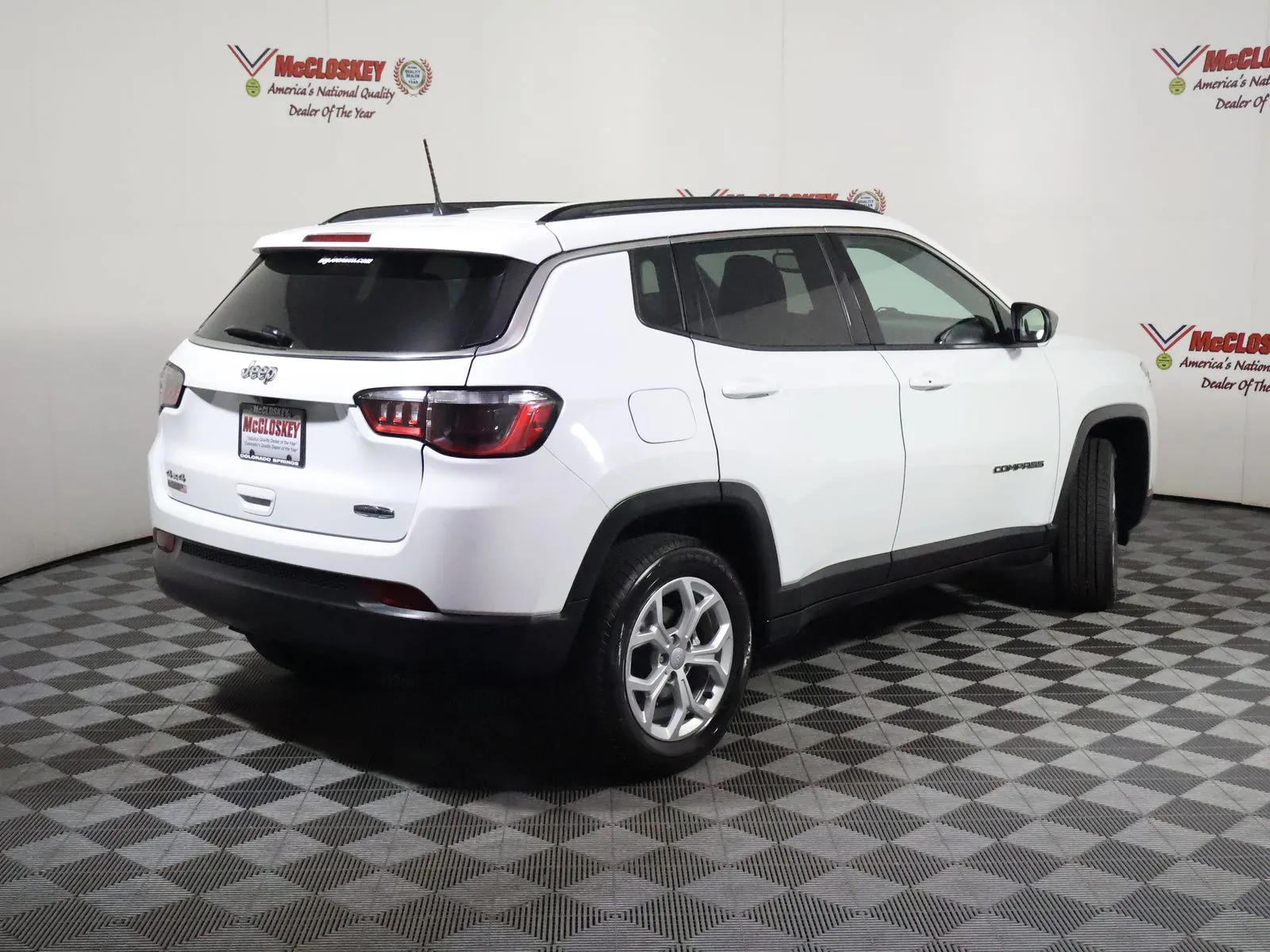 Jeep Compass photo 9