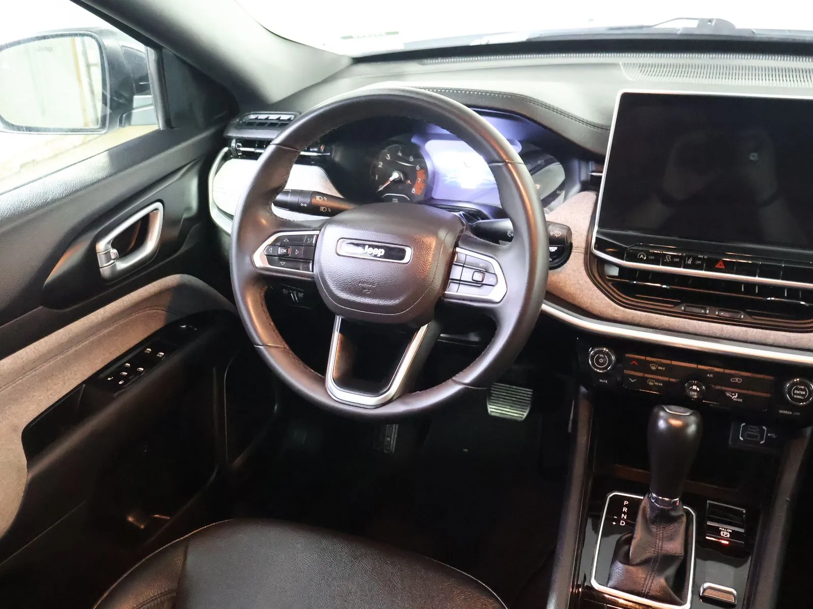 Jeep Compass photo 23
