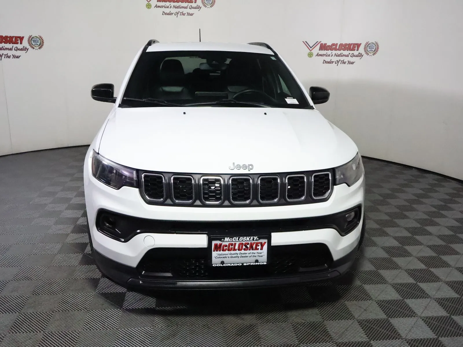 Jeep Compass photo 3