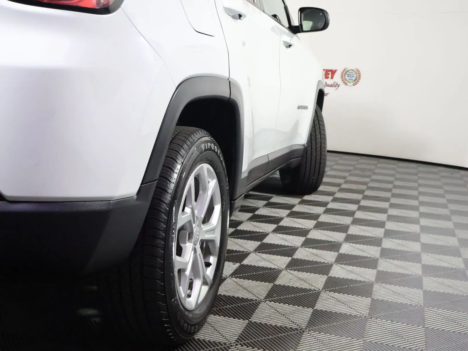 Jeep Compass photo 10