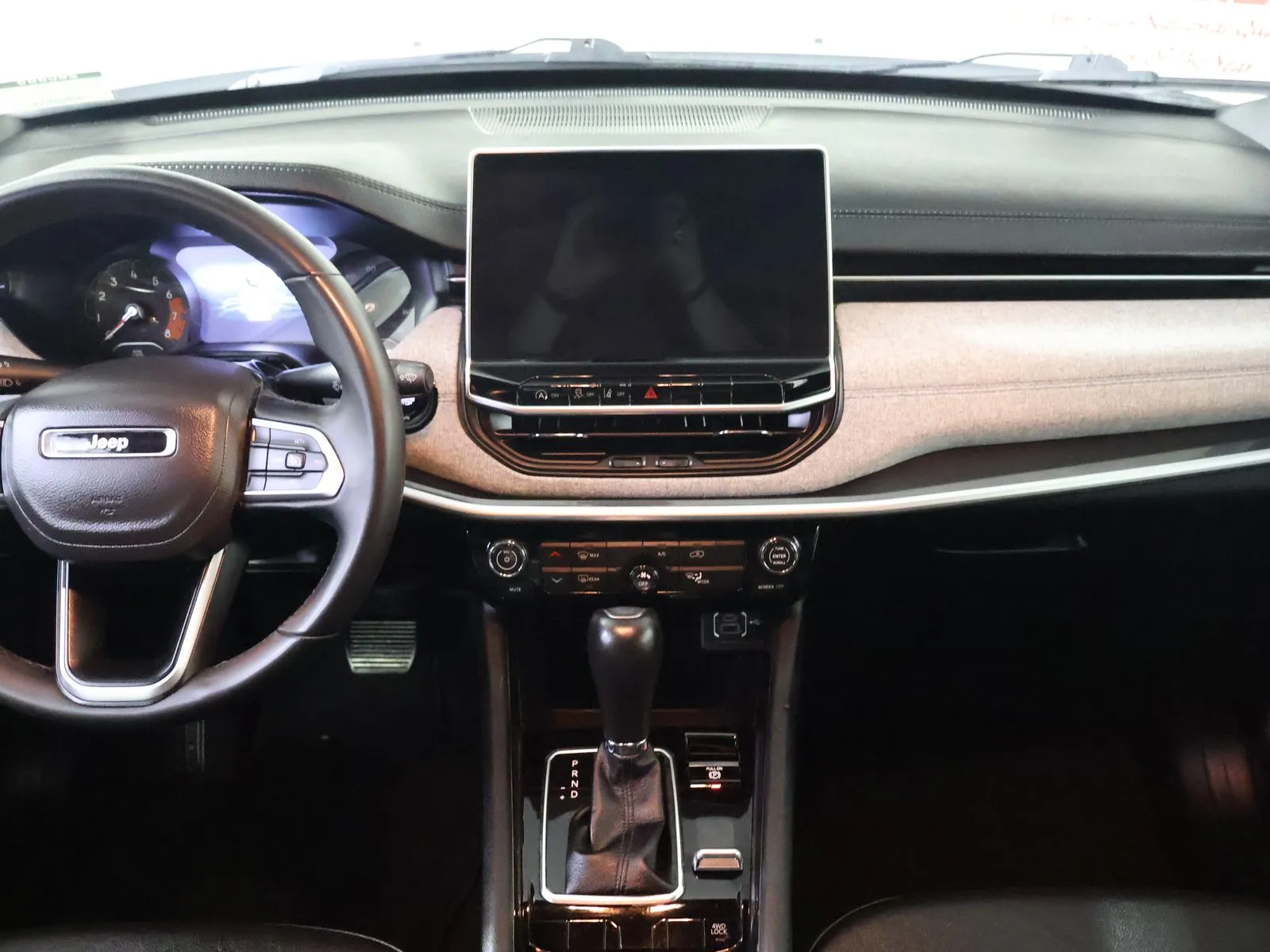 Jeep Compass photo 22