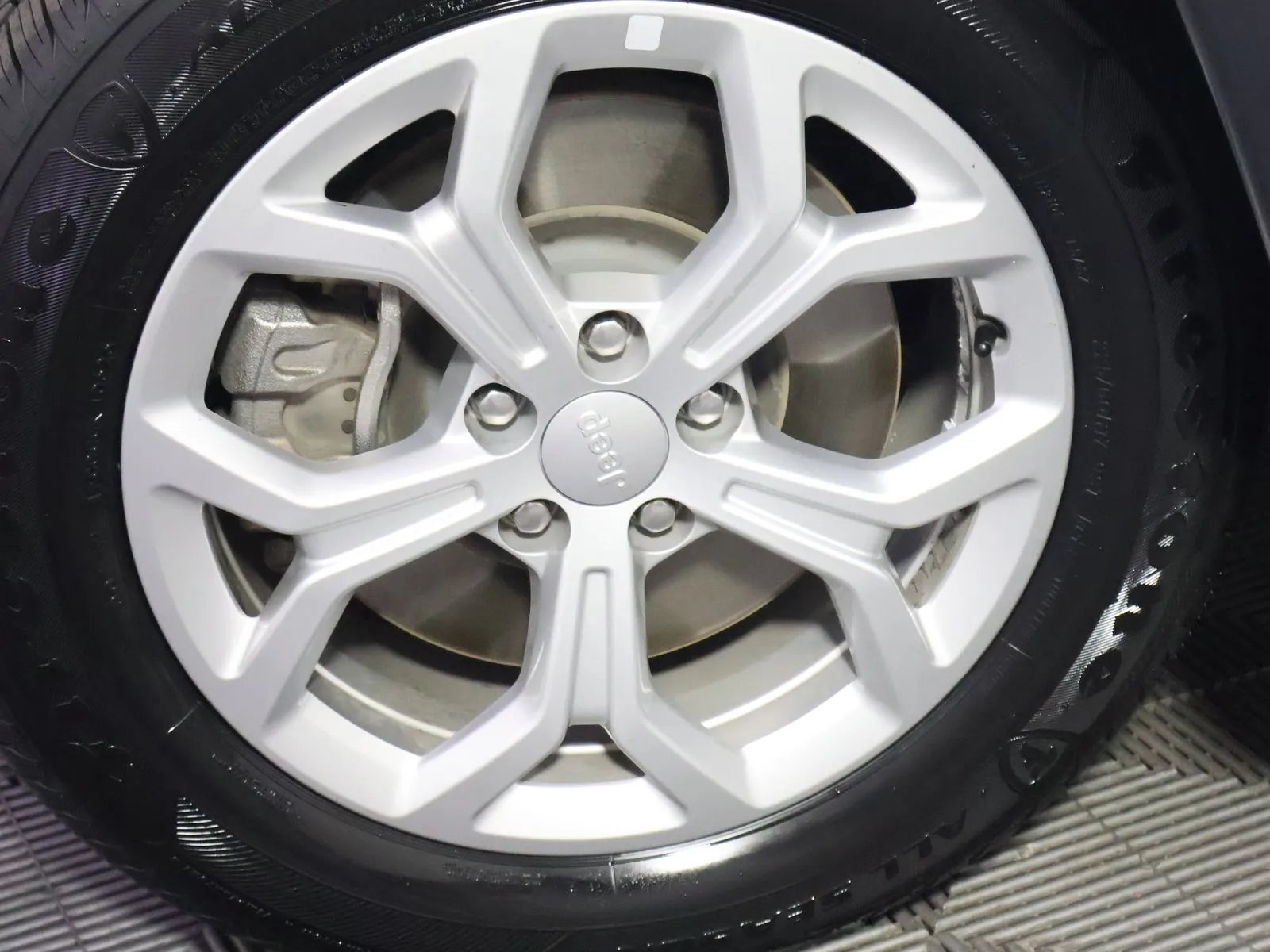 Jeep Compass photo 47