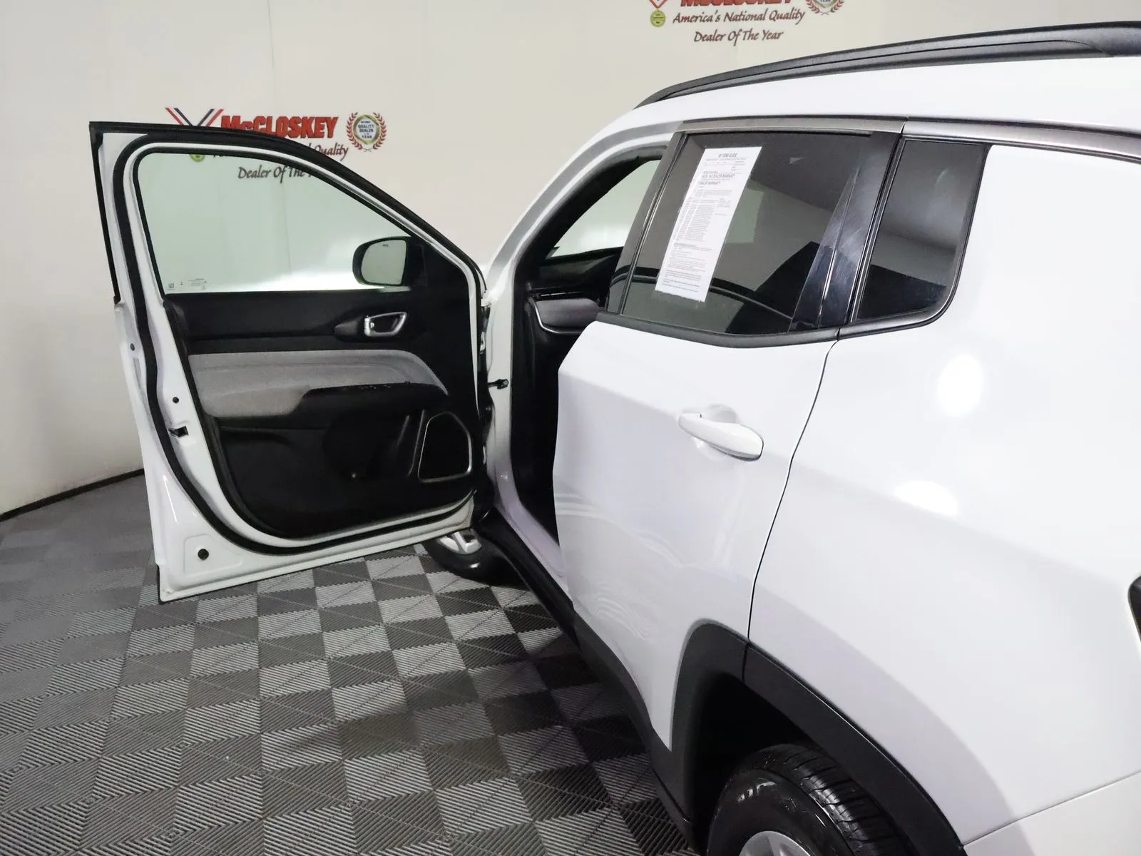 Jeep Compass photo 18