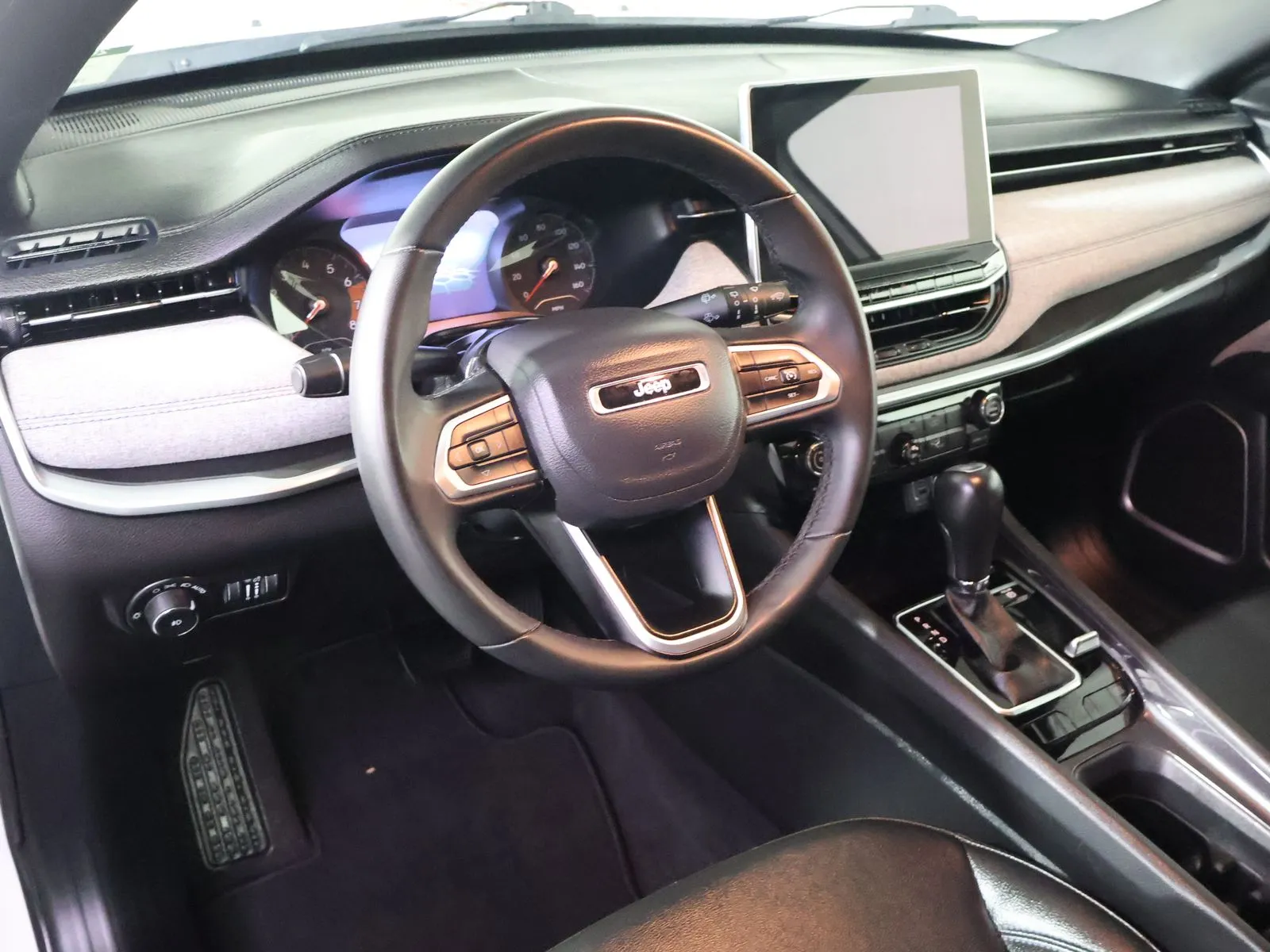 Jeep Compass photo 19