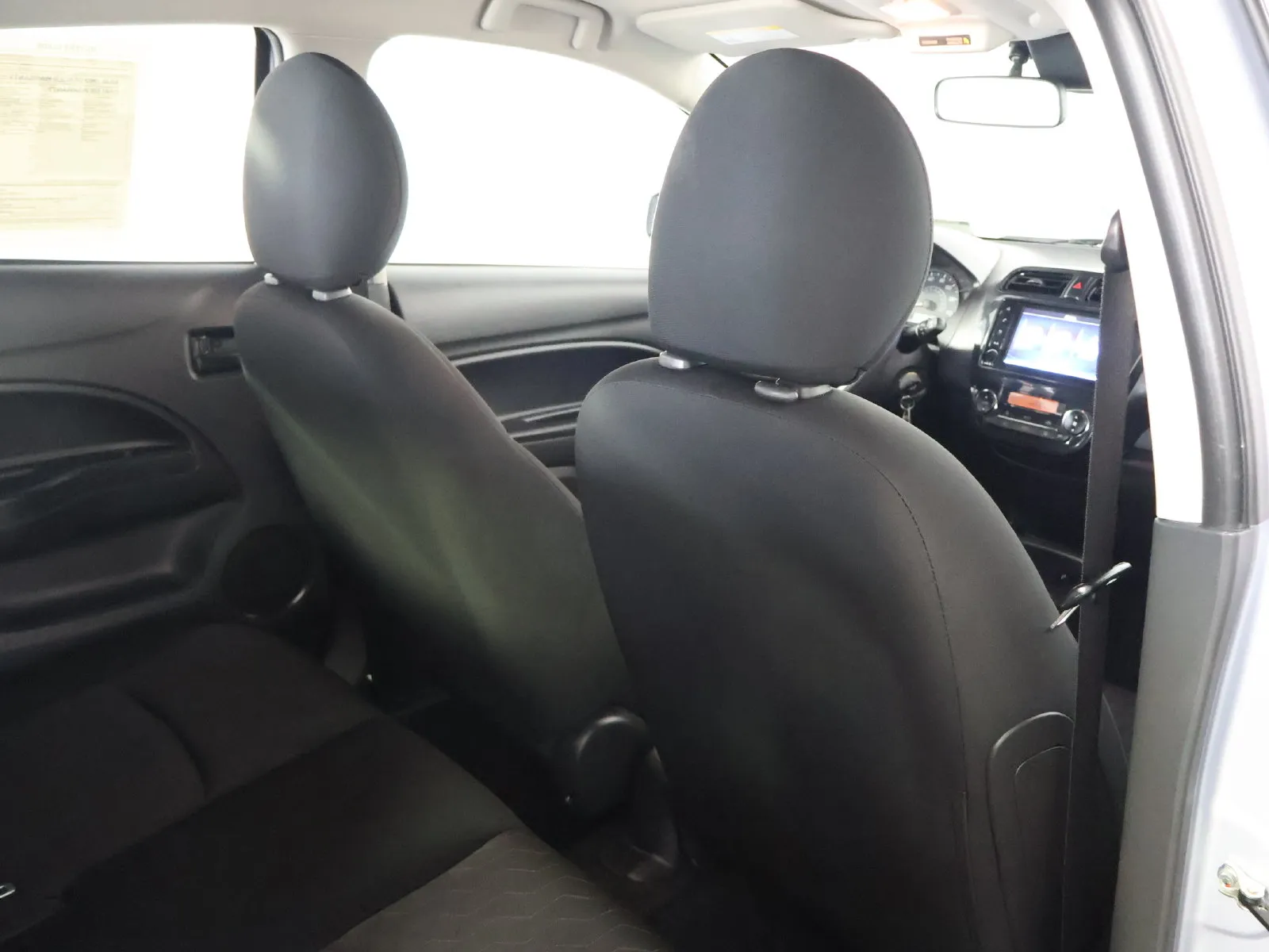 Mitsubishi Mirage photo 43
