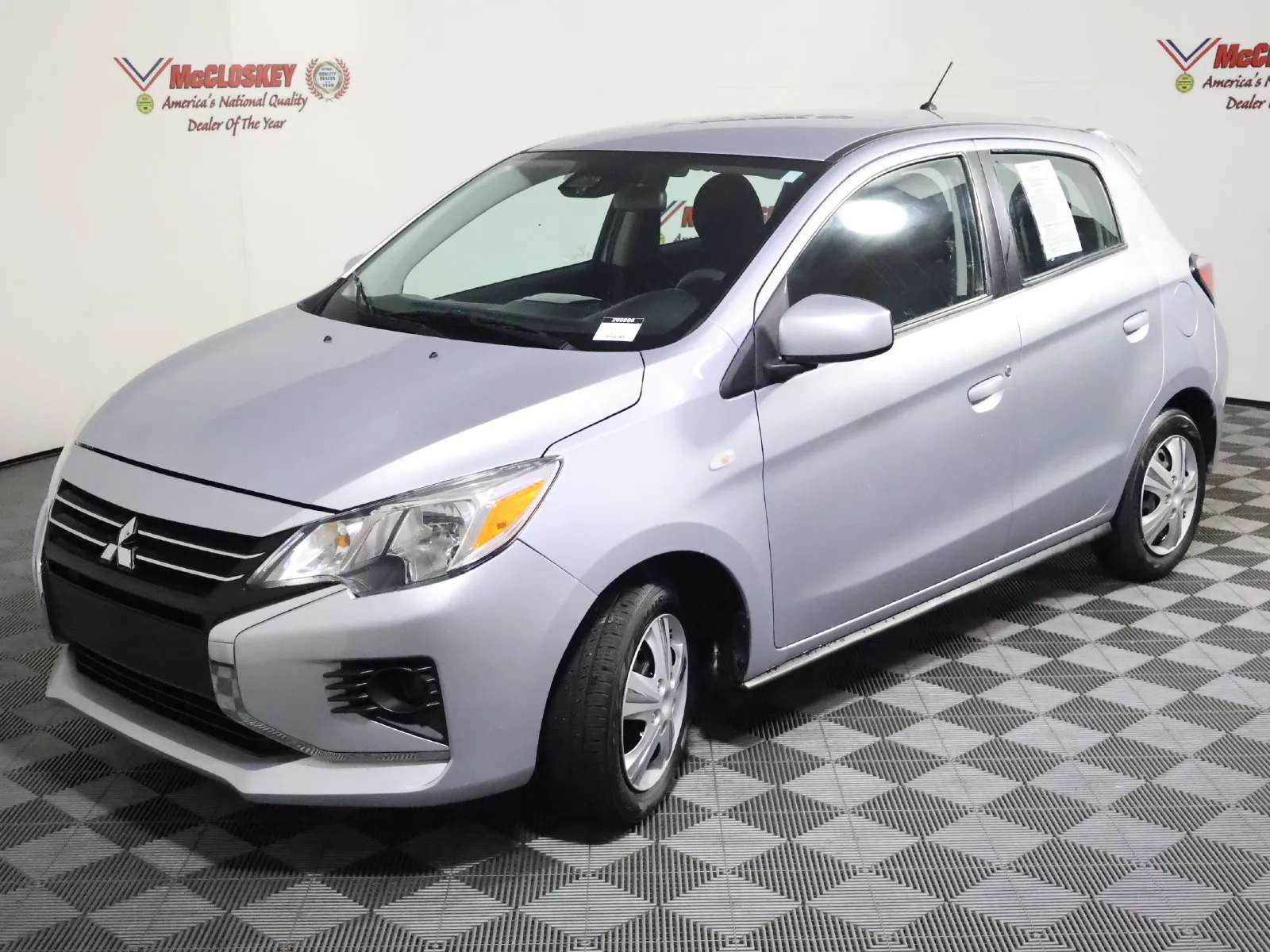 Mitsubishi Mirage photo 11