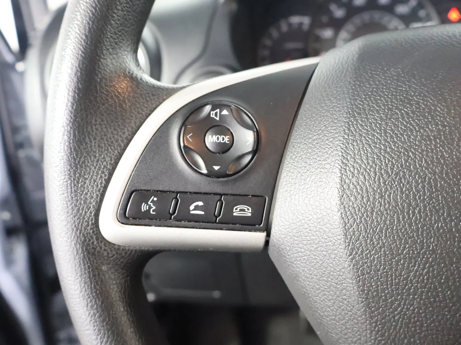 Mitsubishi Mirage photo 32