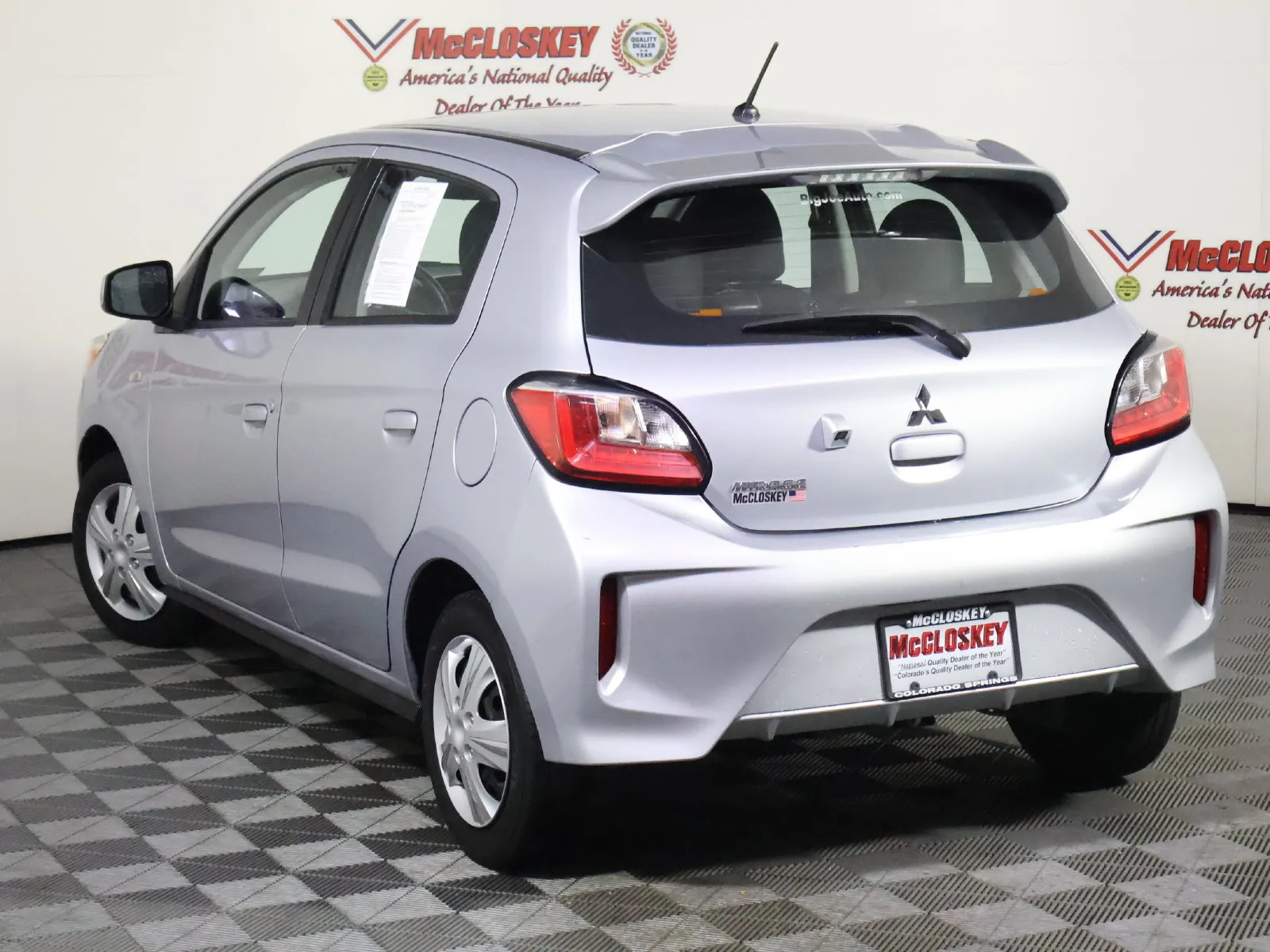 Mitsubishi Mirage photo 10