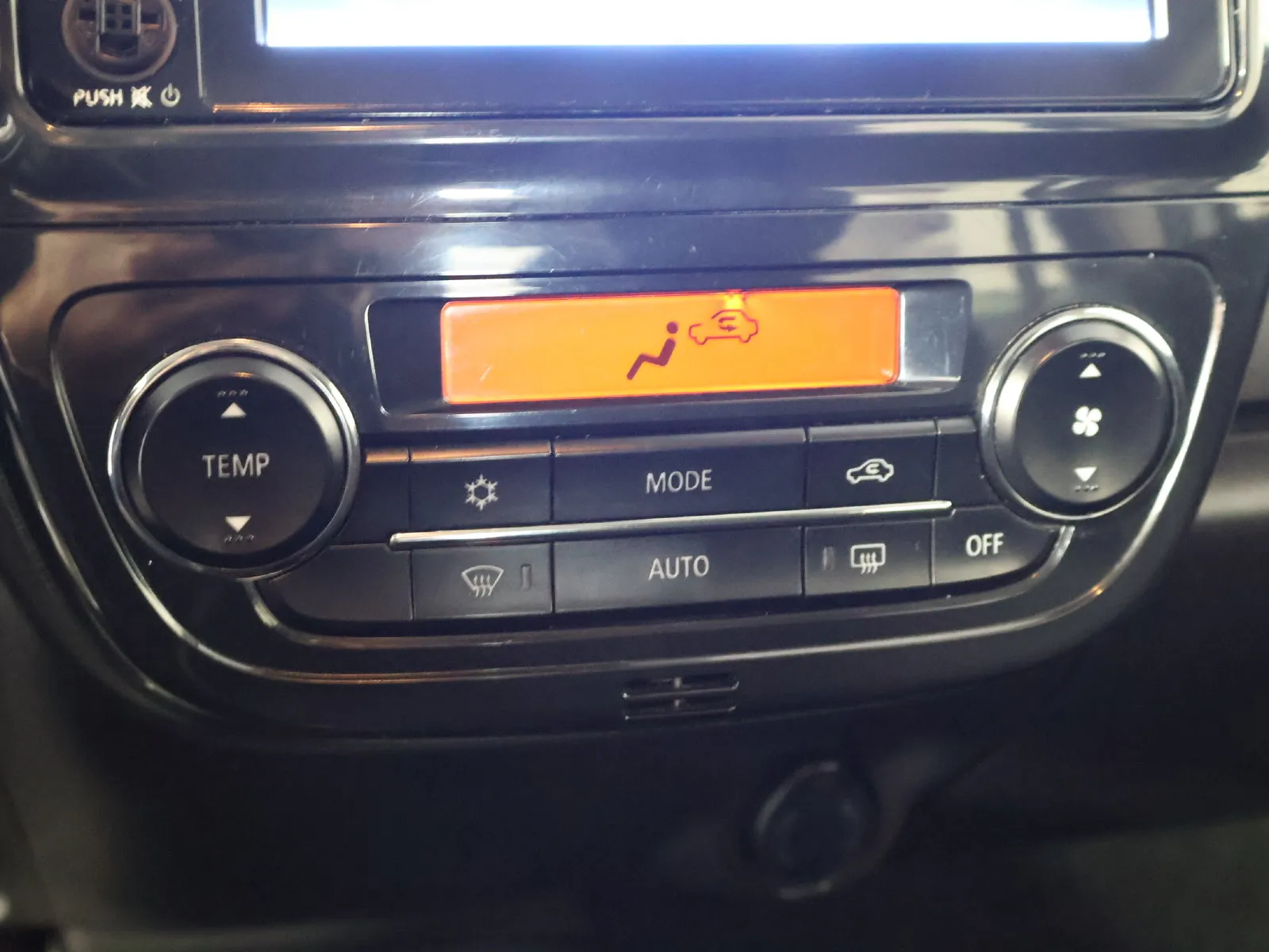Mitsubishi Mirage photo 37