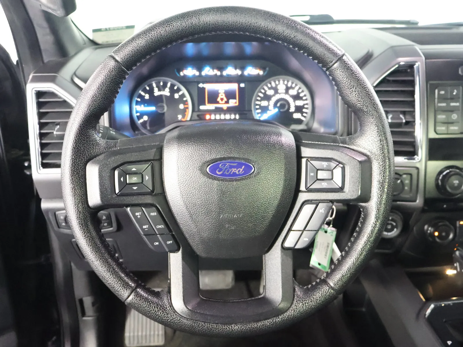 Ford F-150 photo 50