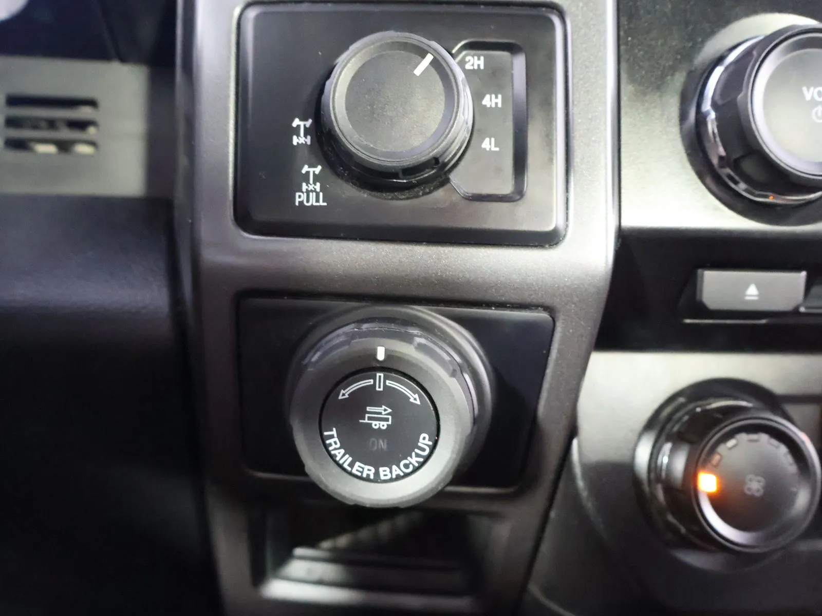 Ford F-150 photo 37