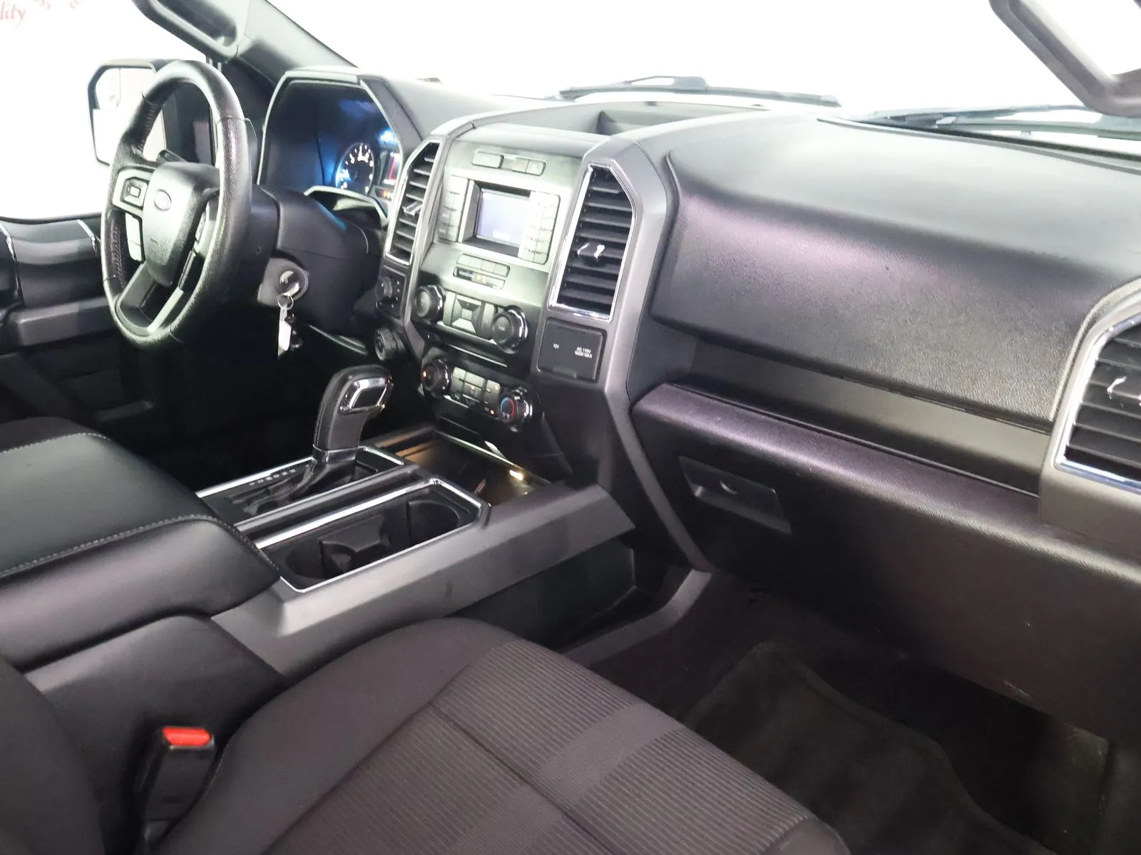 Ford F-150 photo 44