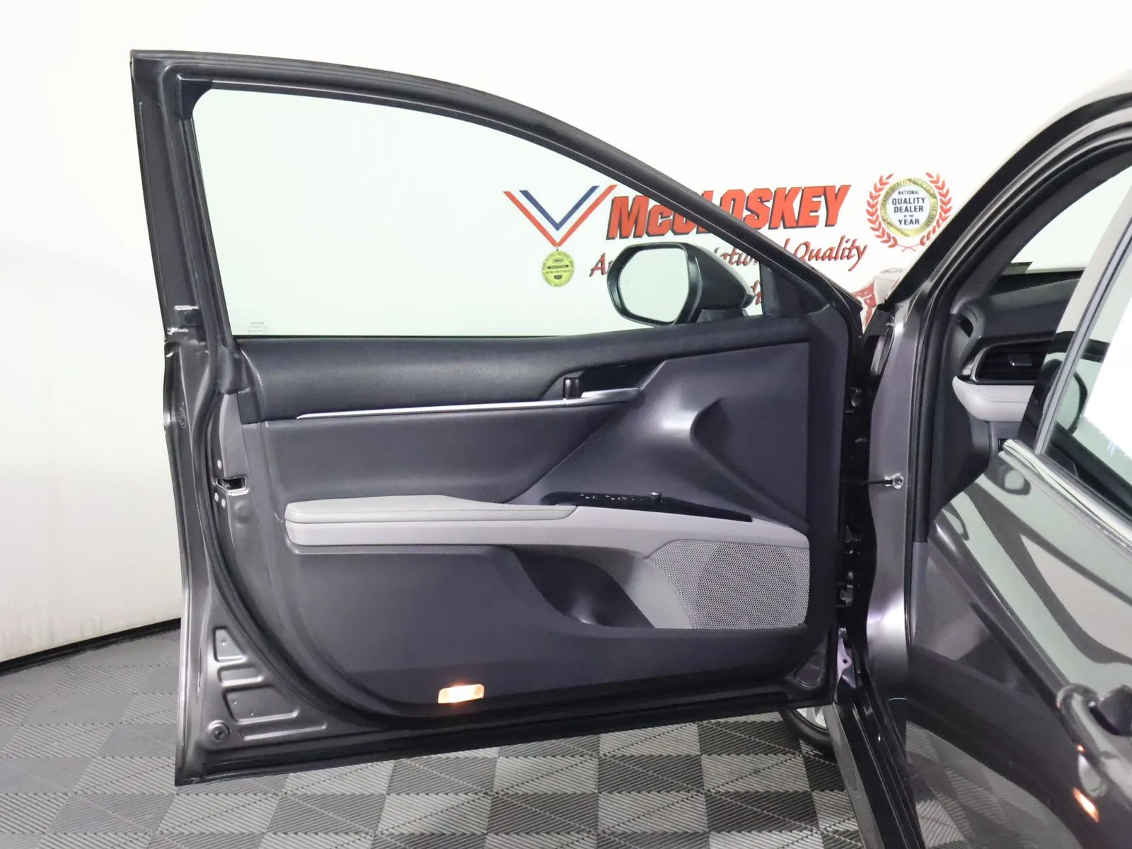 Toyota Camry photo 20